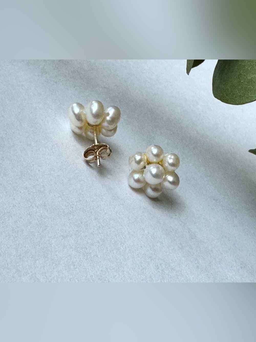 14k Gold Pearl Cluster Stud Earrings - Picture 3 of 6